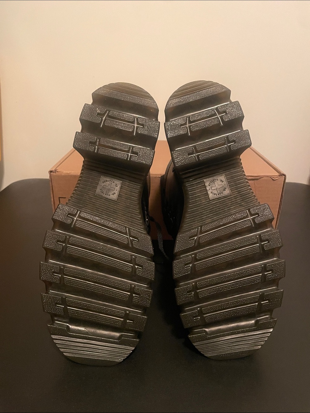 Dr. Martens Corran 3i Boot Women’s 10 JB - Picture 3 of 5